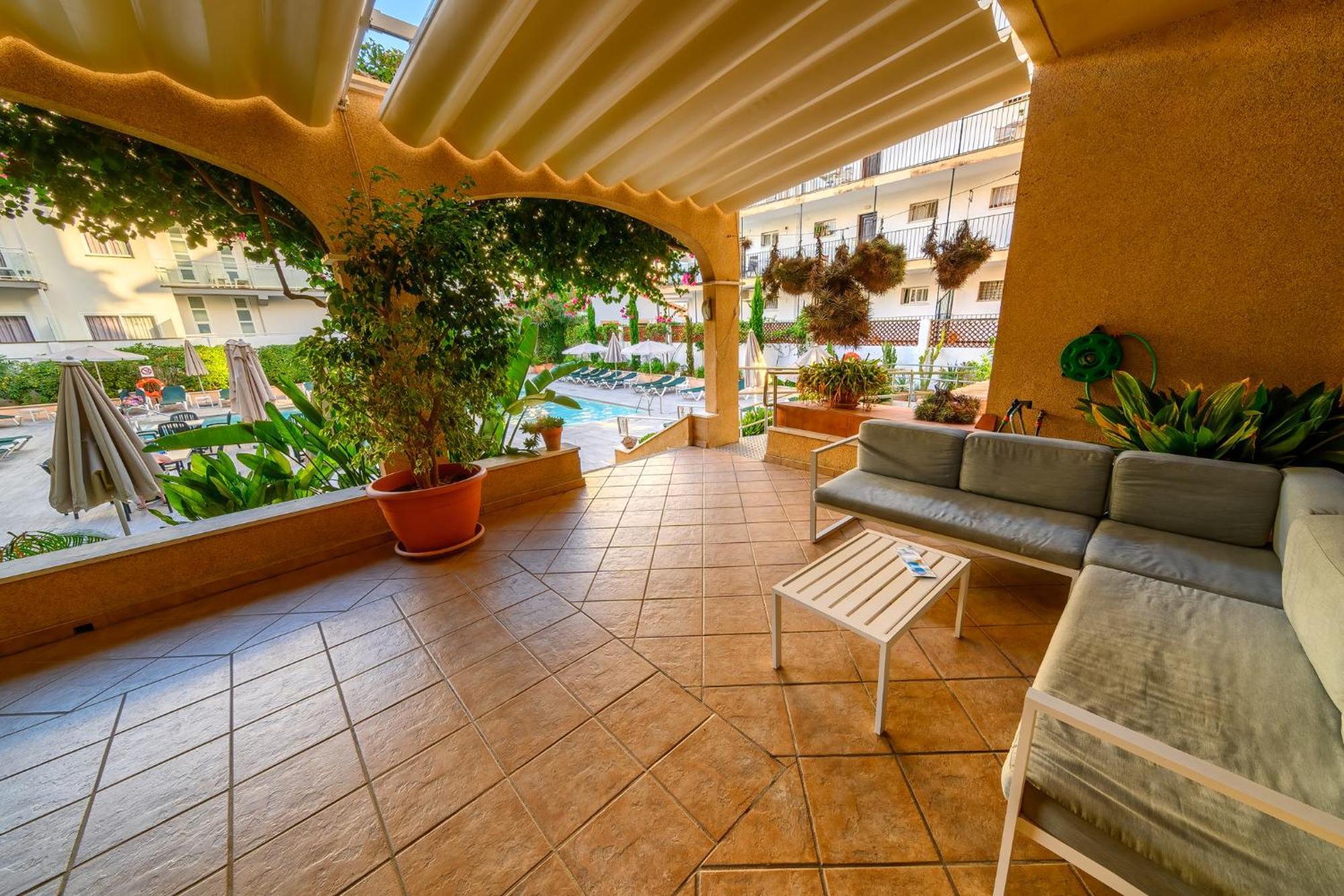Apartamentos Isla Del Sol Can Pastilla  Dış mekan fotoğraf