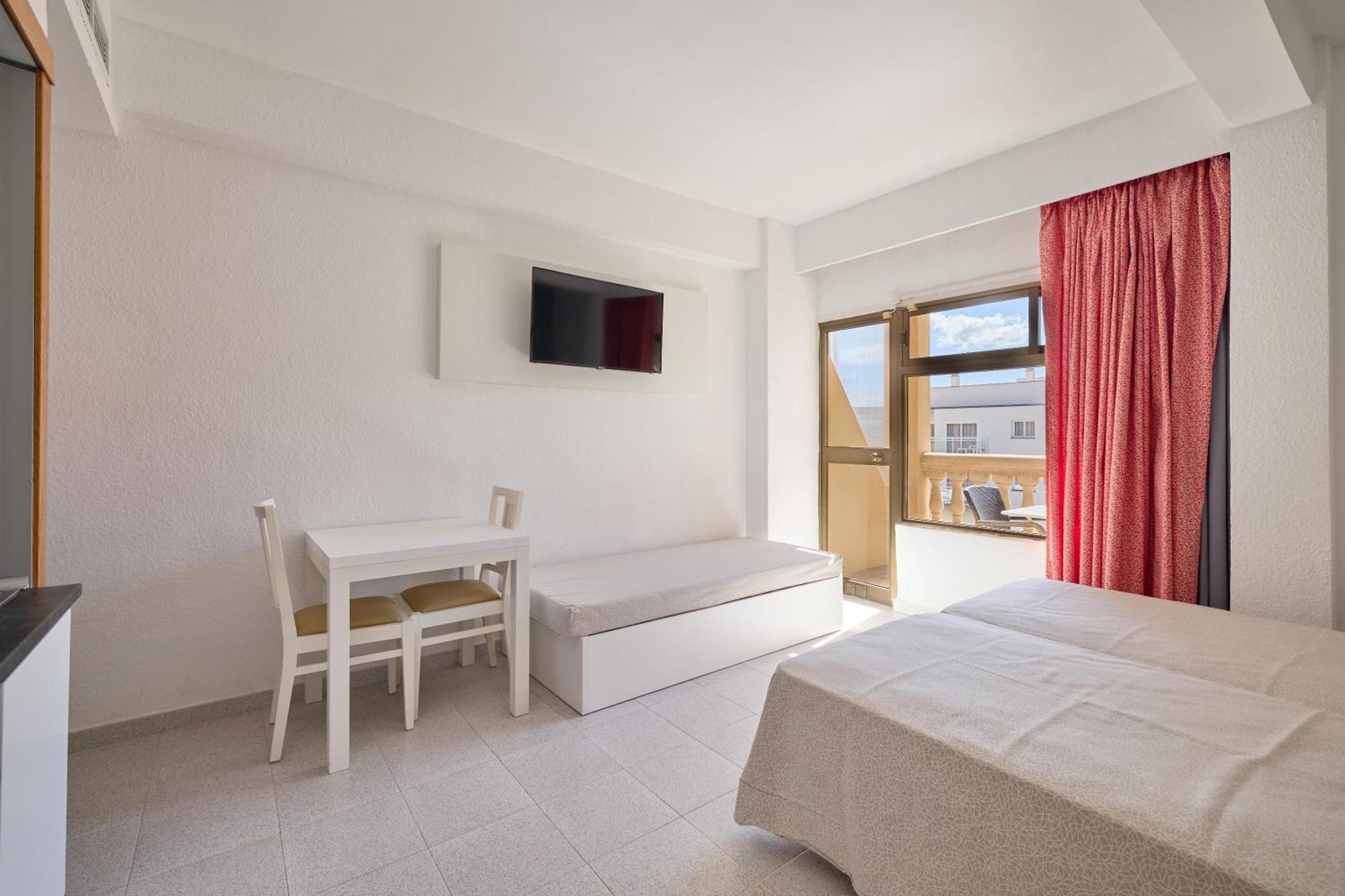 Apartamentos Isla Del Sol Can Pastilla  Dış mekan fotoğraf
